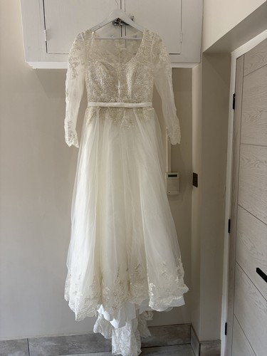 House lace wedding - house,
